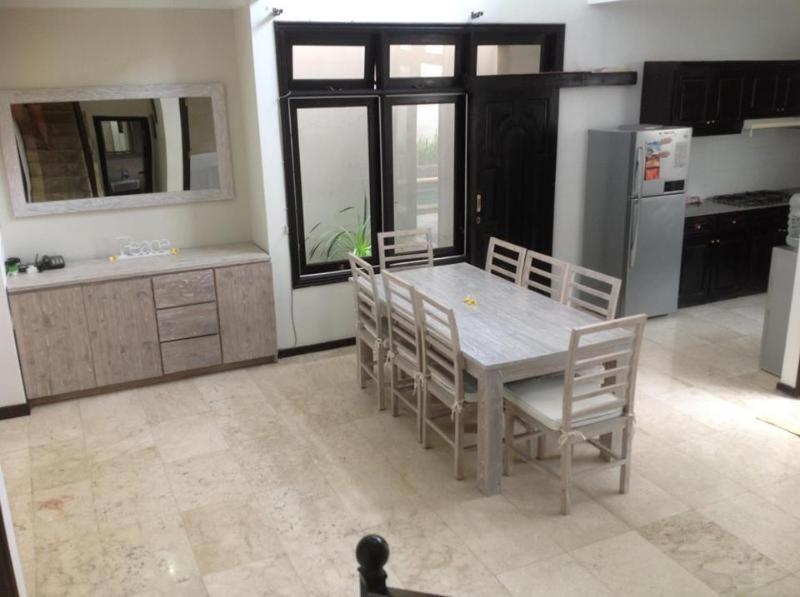 Villa Indah Kuta Royal - Private Pool - Optic Fiber High Speed Internet ภายนอก รูปภาพ
